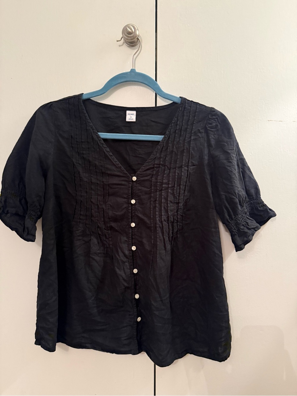 Old Navy Women's Black Button-Front Linen Blouse with Pintuck Detail
